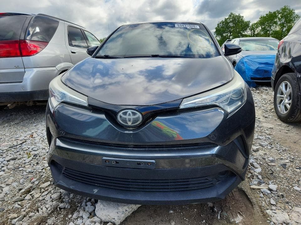 2018 TOYOTA C-HR XLE 5