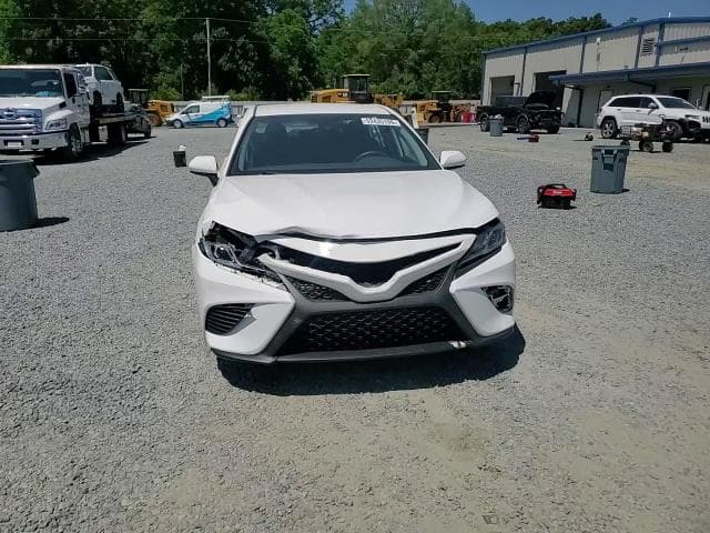 2019 TOYOTA CAMRY SE SE 13