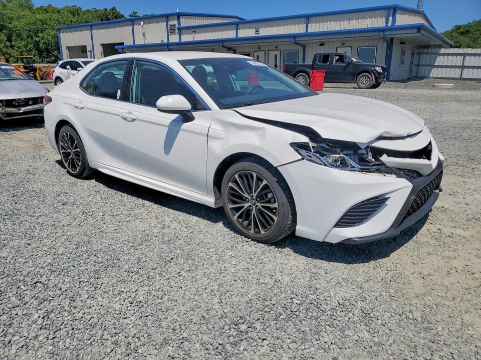 2019 TOYOTA CAMRY SE SE 4