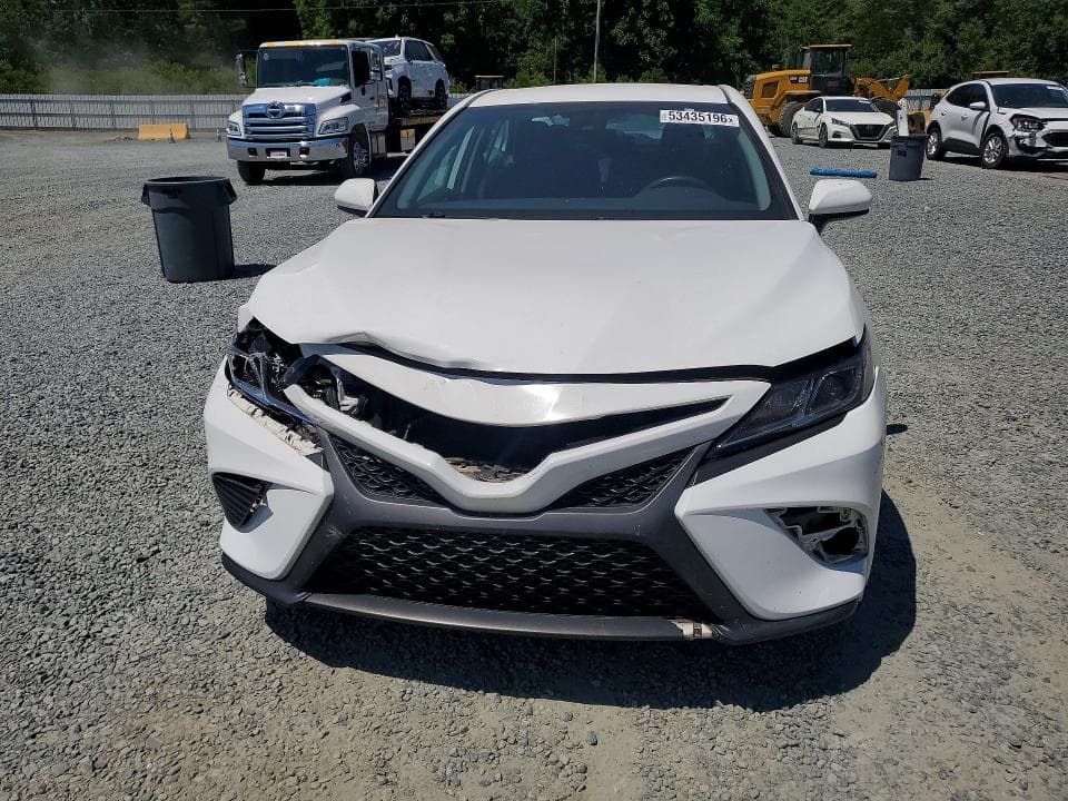 2019 TOYOTA CAMRY SE SE 5