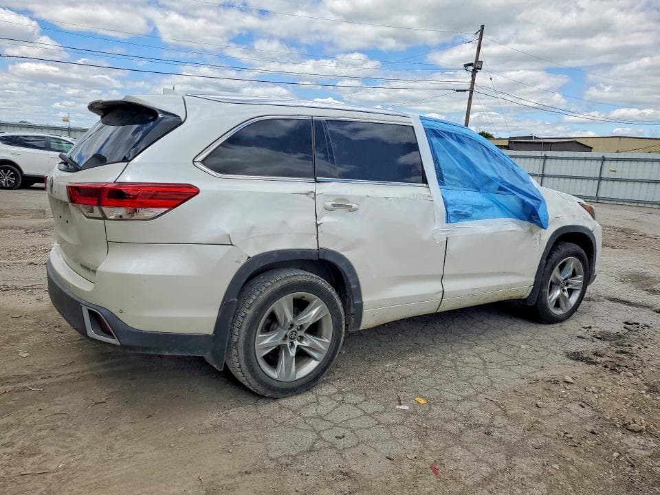 2018 TOYOTA HIGHLANDER LIMITED LIMITED 3