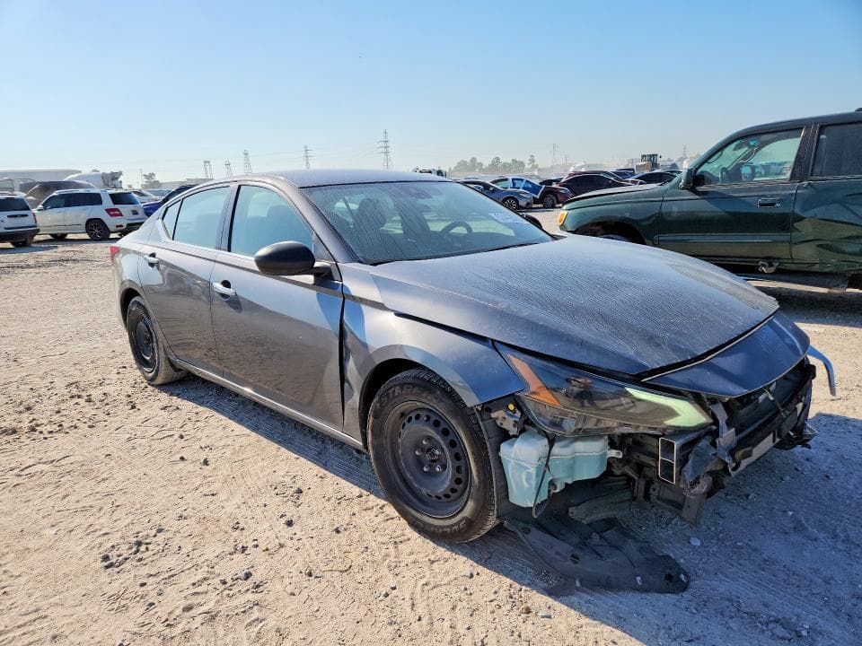 2024 NISSAN ALTIMA S 4