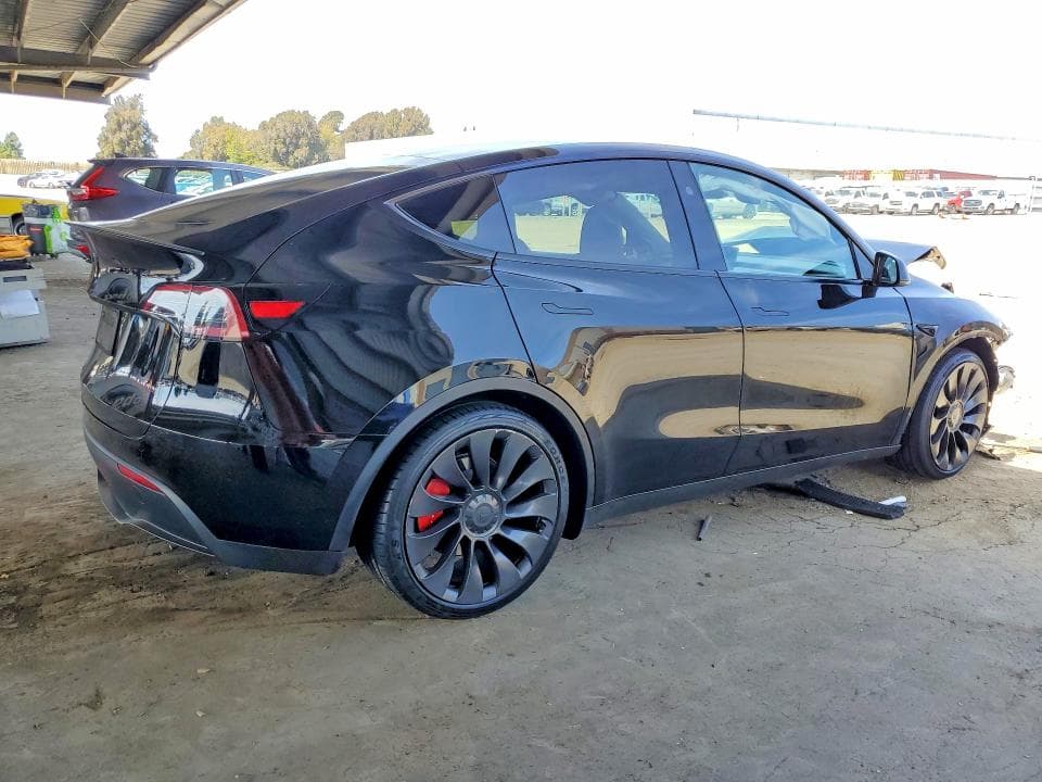 2024 TESLA MODEL Y 3