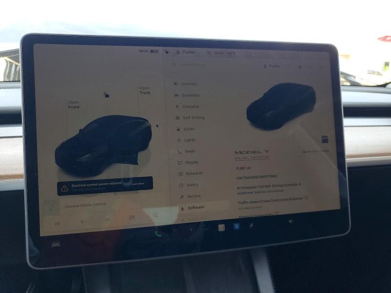 2024 TESLA MODEL Y 9