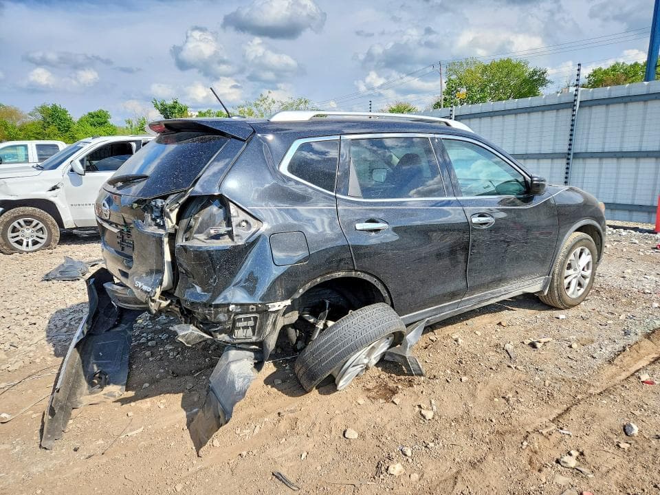 2016 NISSAN ROGUE SV 3