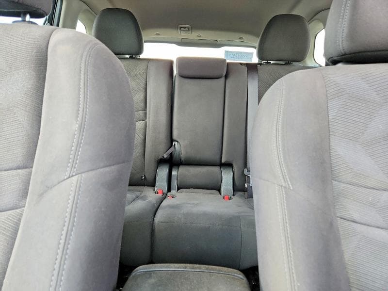 2016 NISSAN ROGUE SV 10