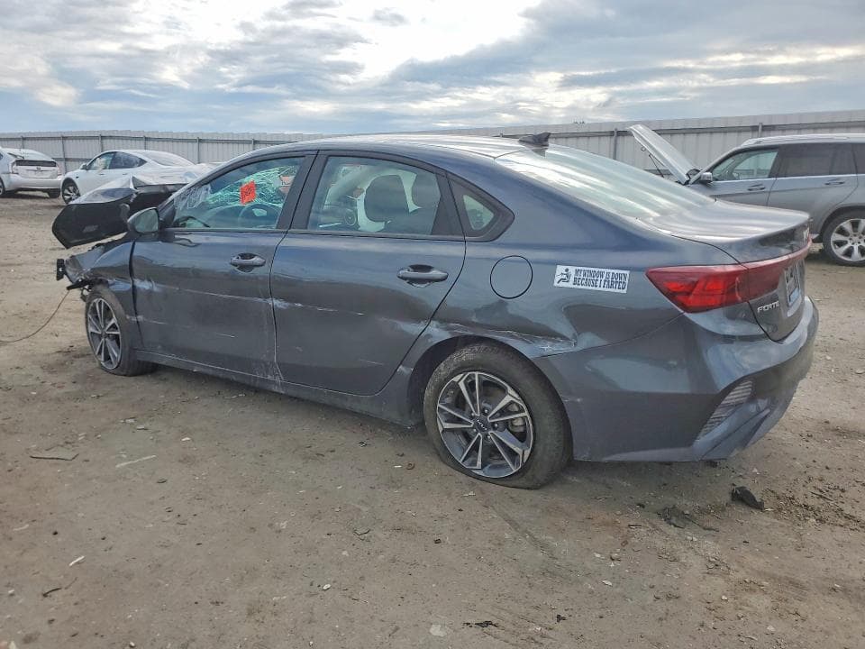 2024 KIA FORTE LXS 2