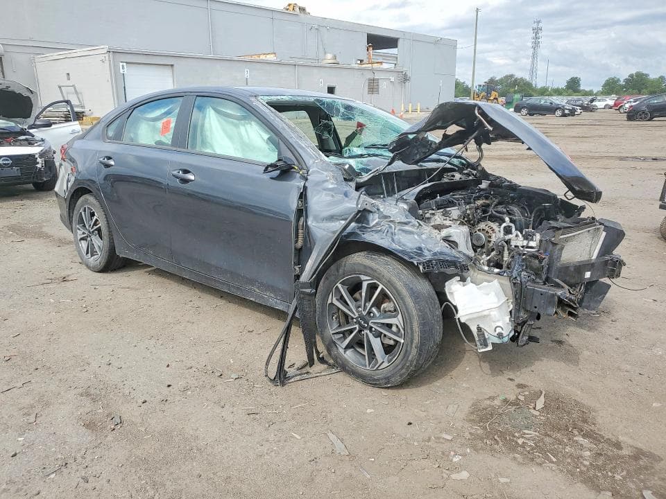 2024 KIA FORTE LXS 4