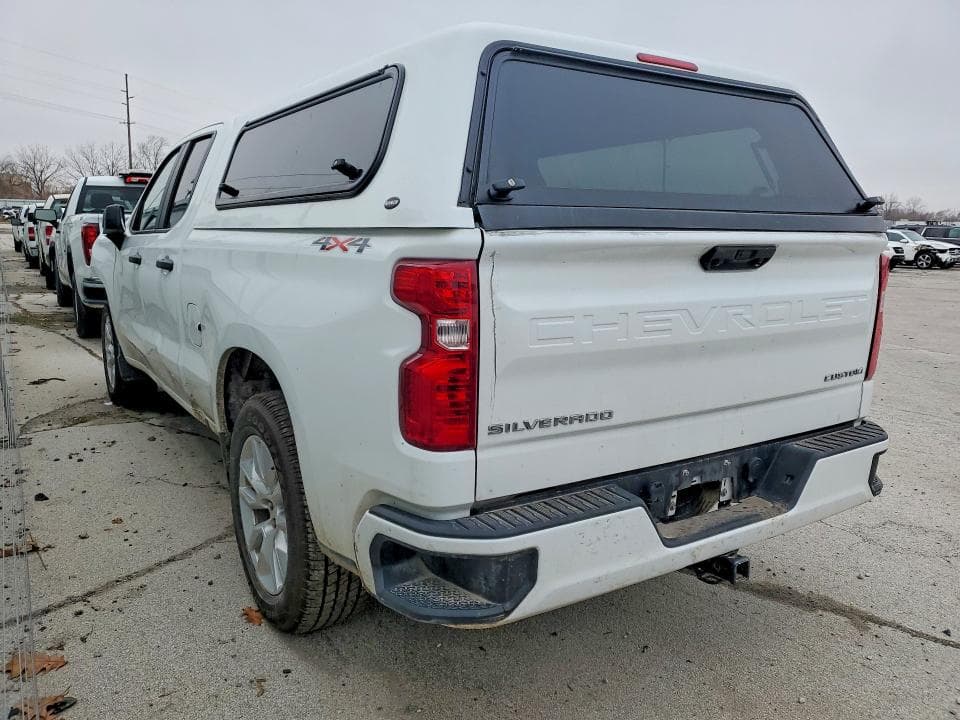 2024 CHEVROLET SILVERADO C1500 HEAVY DUTY 3