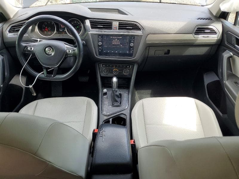 2018 VOLKSWAGEN TIGUAN SE SE 8