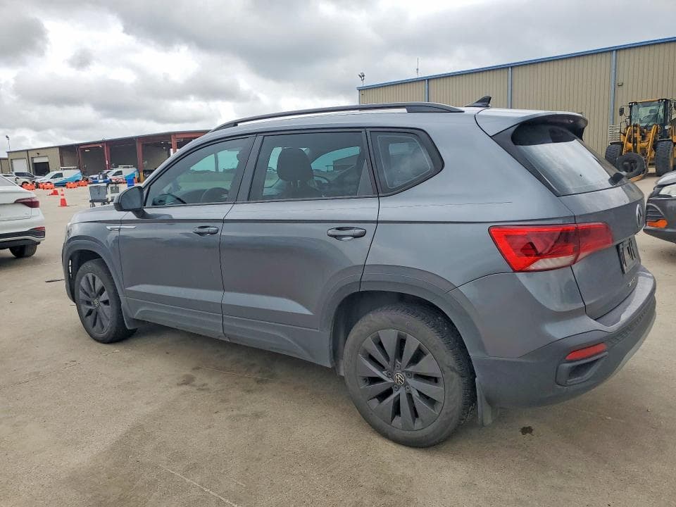 2023 VOLKSWAGEN TAOS S S 2