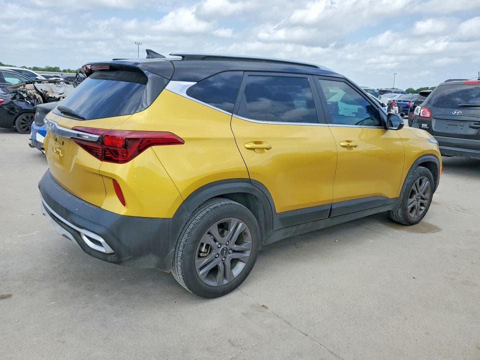 2023 KIA SELTOS S 3