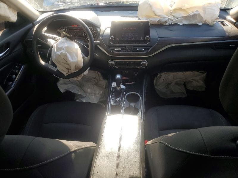 2023 NISSAN ALTIMA SV 8