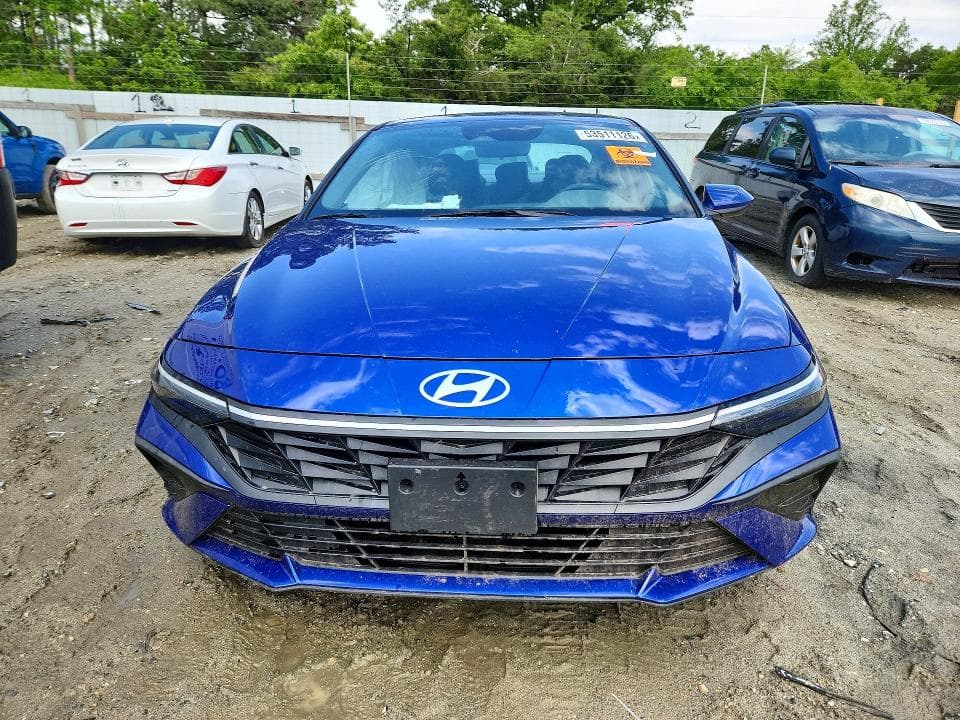 2024 HYUNDAI ELANTRA SEL SEL 5