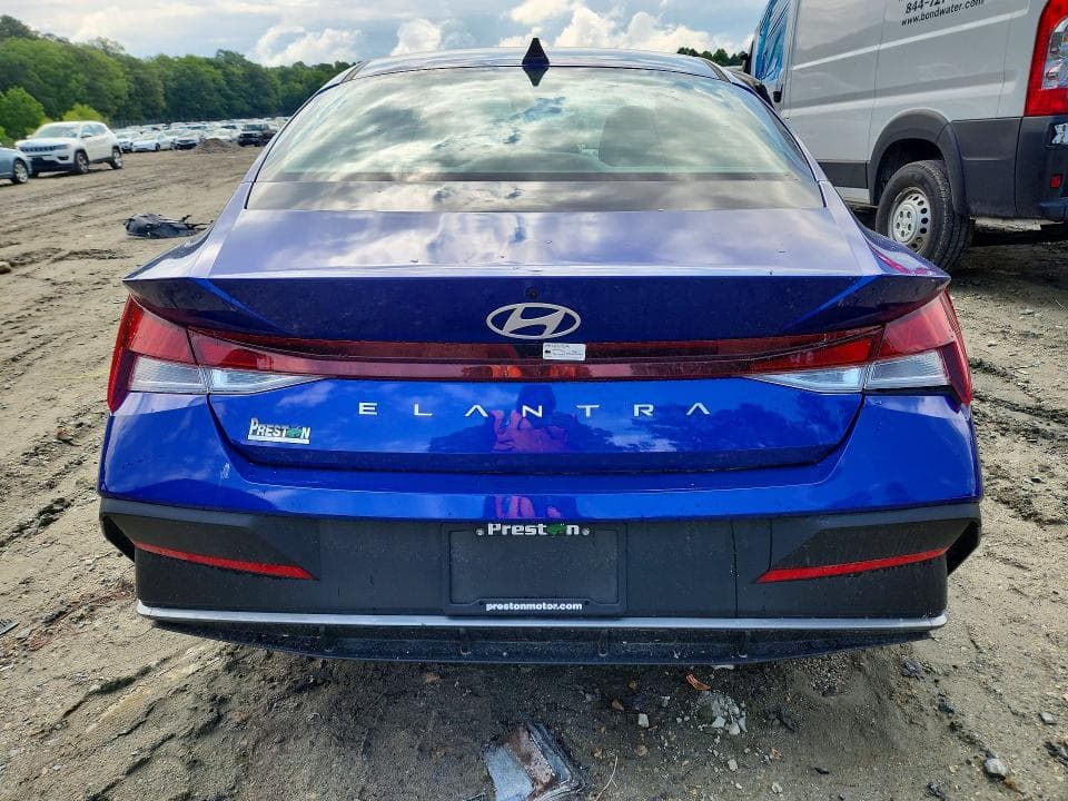 2024 HYUNDAI ELANTRA SEL SEL 6