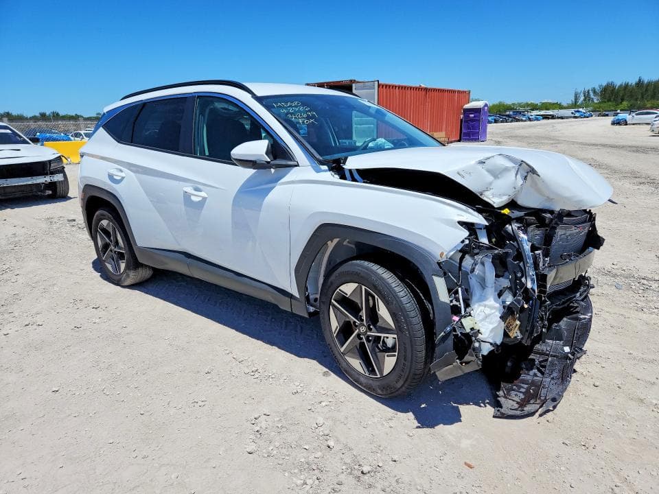 2026 HYUNDAI TUCSON SEL 4