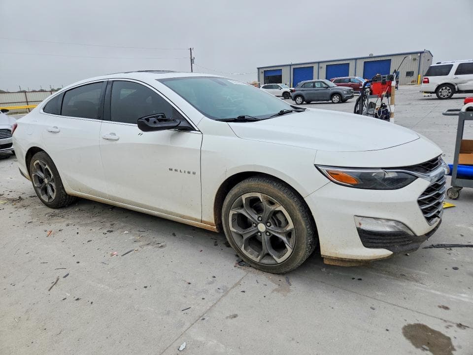 2021 CHEVROLET MALIBU LT 4
