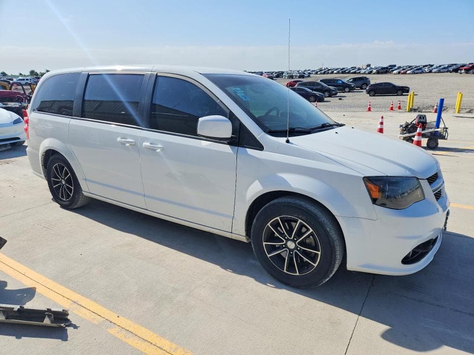 2018 DODGE GRAND CARAVAN GT 4