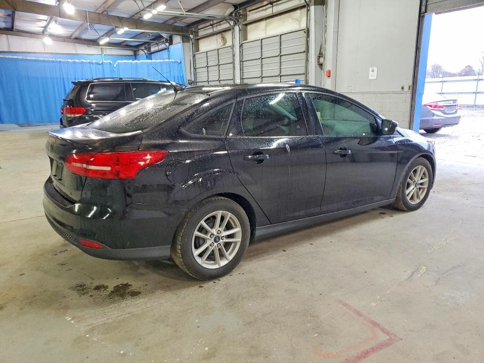 2017 FORD FOCUS SE 3