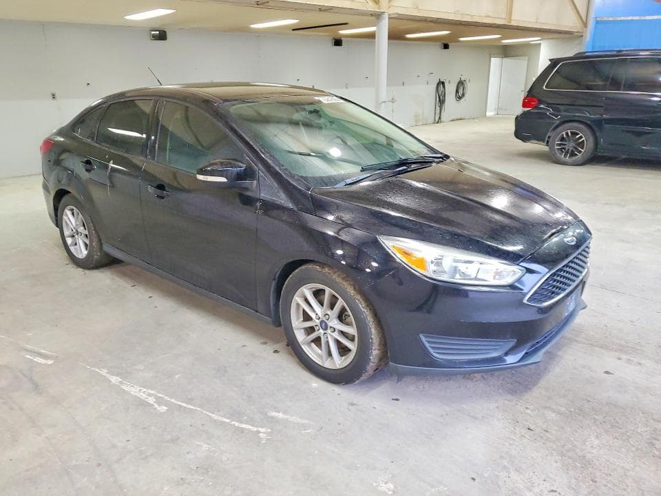 2017 FORD FOCUS SE 4