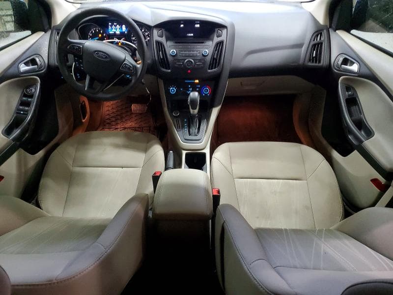 2017 FORD FOCUS SE 8