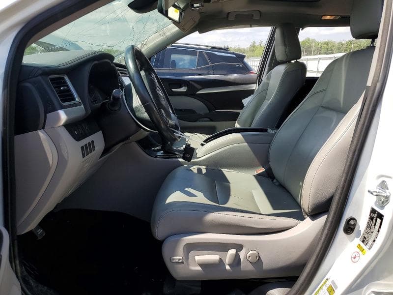 2017 TOYOTA HIGHLANDER XLE 7