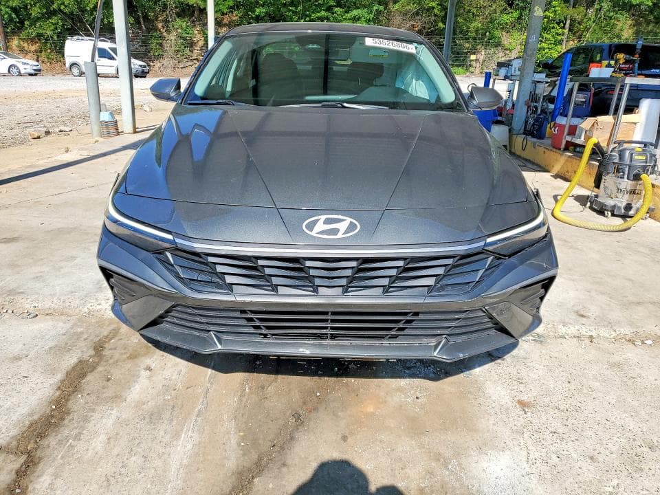 2024 HYUNDAI ELANTRA SEL 5