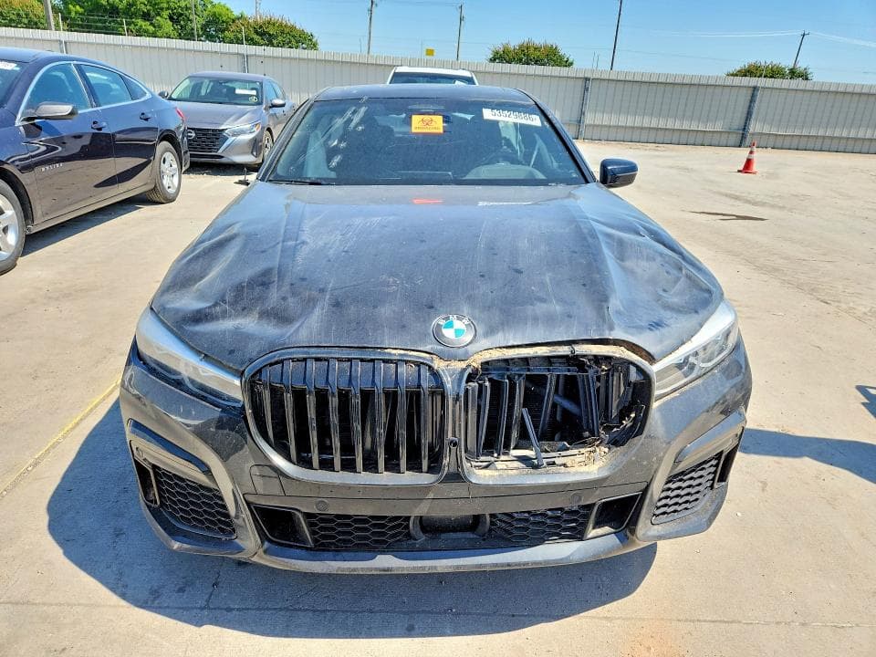 2022 BMW 750 XI 5