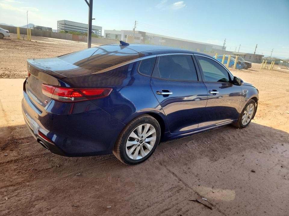 2018 KIA OPTIMA S 3