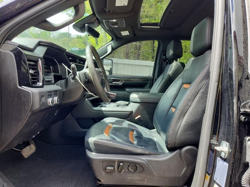 2025 GMC SIERRA K2500 AT4 7