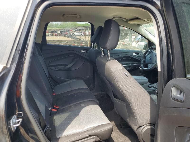 2018 FORD ESCAPE SE 11