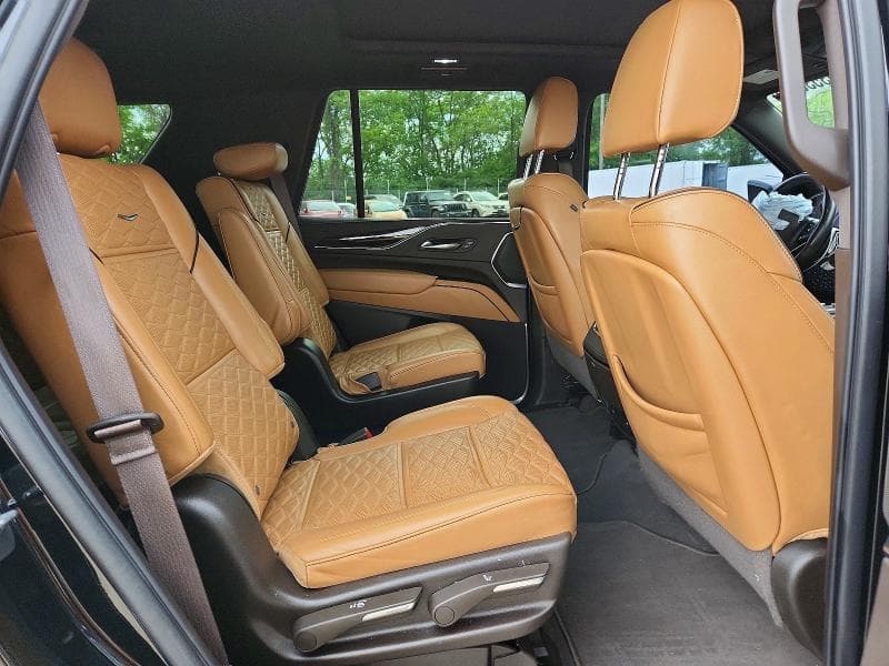 2022 CADILLAC ESCALADE PREMIUM LUXURY 11