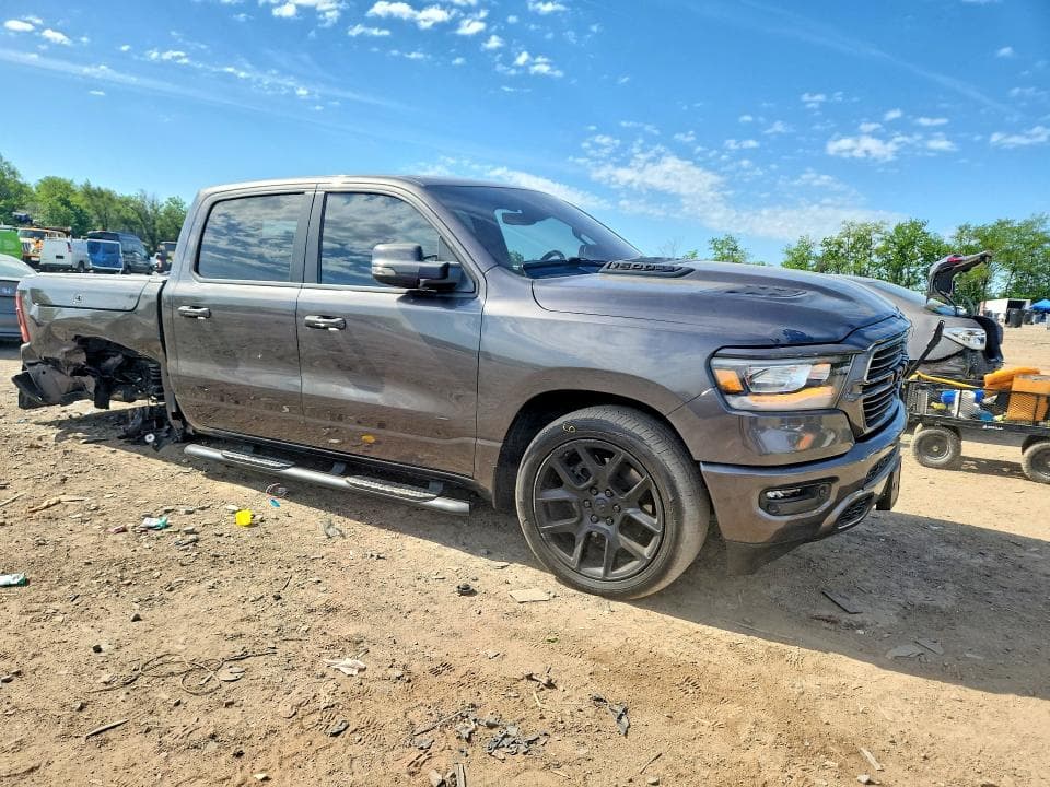 2023 RAM 1500 LARAMIE LARAMIE 4
