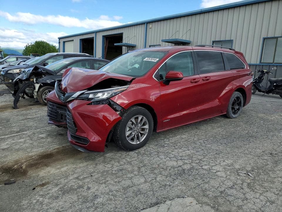 2021 TOYOTA SIENNA LE - 1