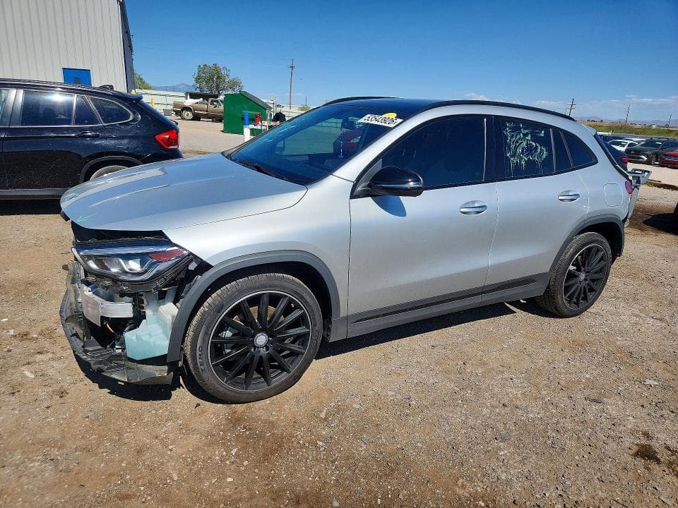 2023 MERCEDES-BENZ GLA 250 - 1