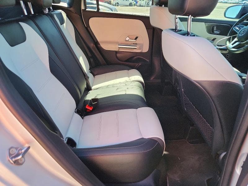 2023 MERCEDES-BENZ GLA 250 10