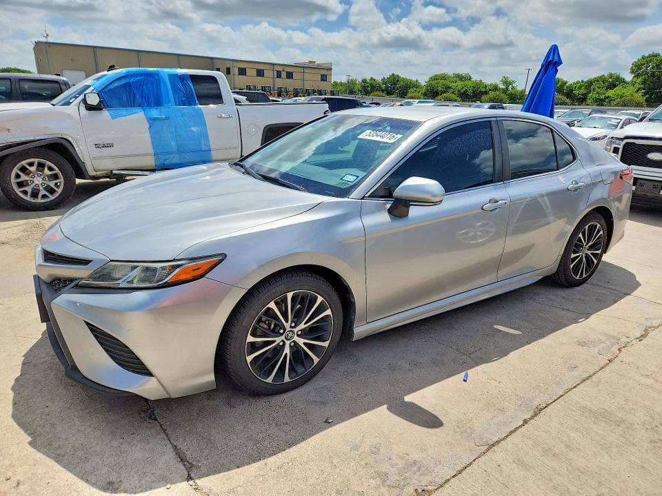 2018 TOYOTA CAMRY SE SE - 1