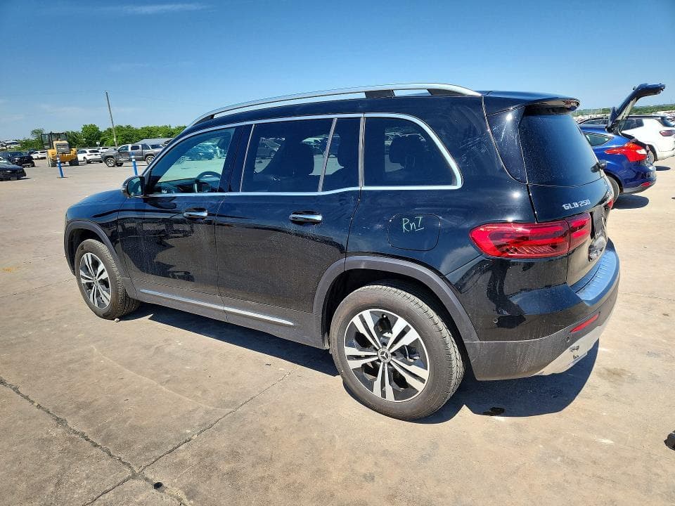 2025 MERCEDES-BENZ GLB 250 4MATIC 3