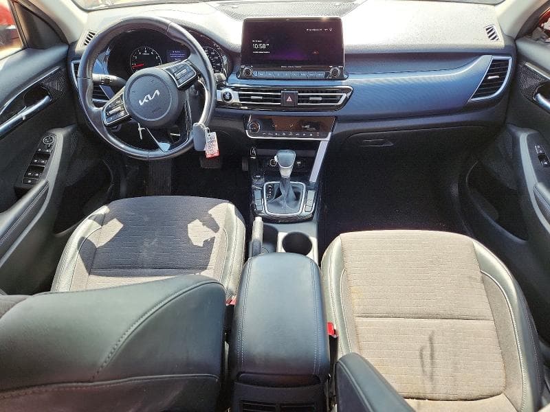 2023 KIA SELTOS S 8