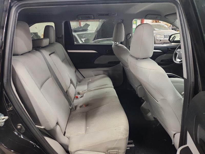 2019 TOYOTA HIGHLANDER LE 11