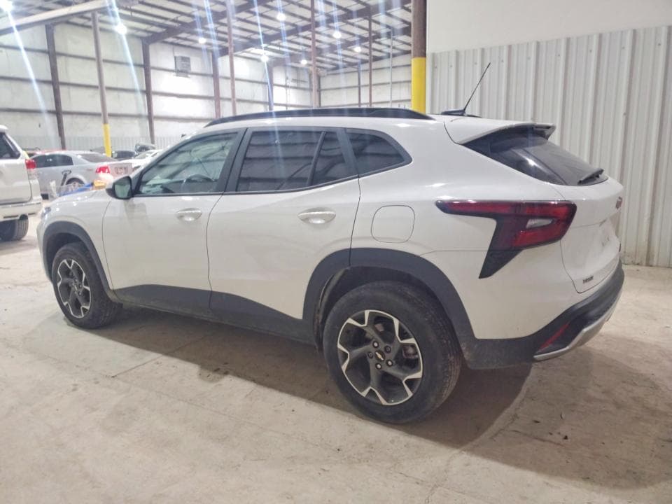 2024 CHEVROLET TRAX 1LT 2