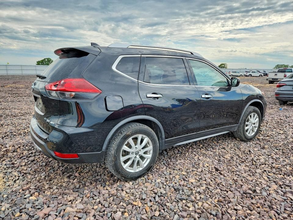 2020 NISSAN ROGUE SV 3