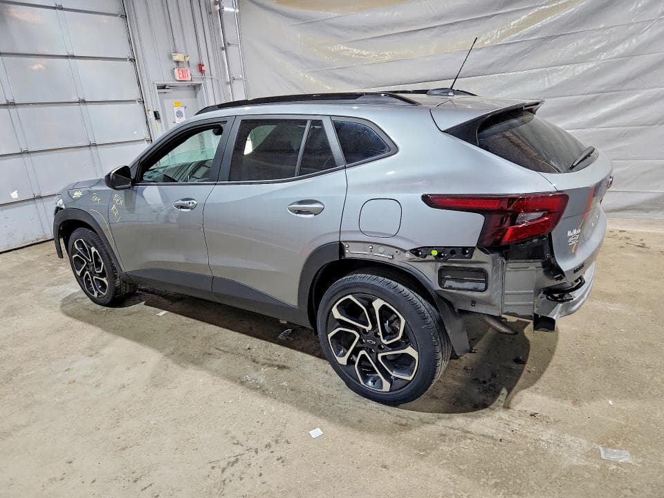 2024 CHEVROLET TRAX 2RS 2