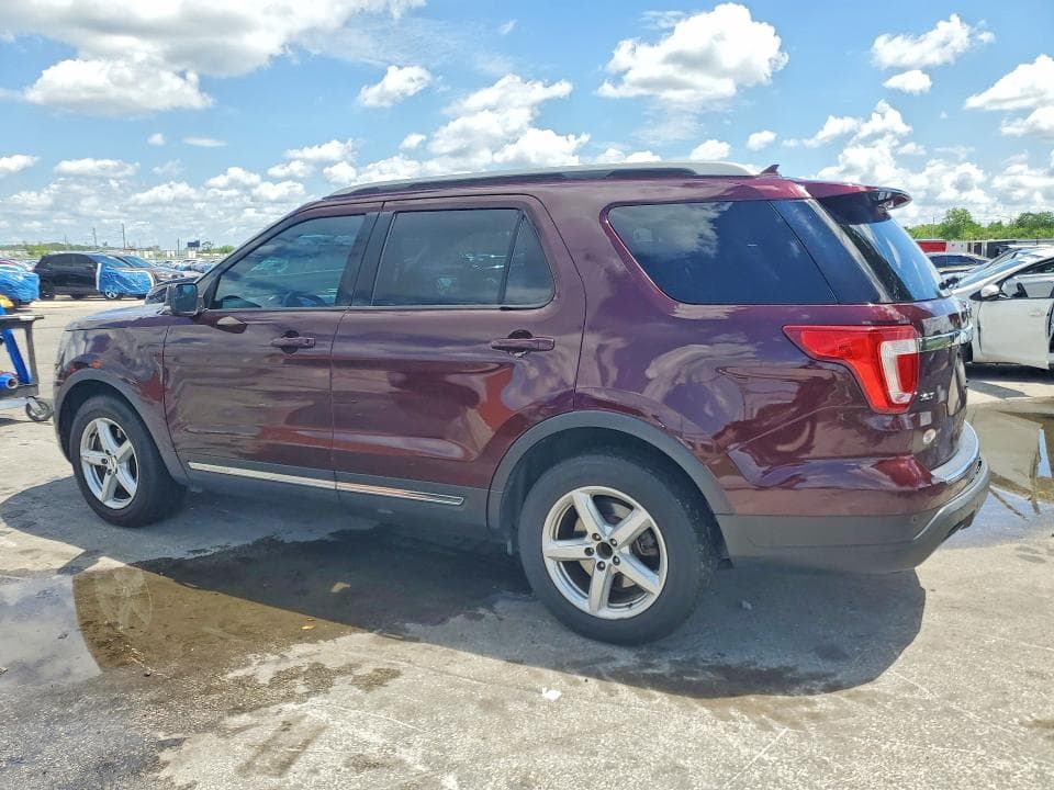 2018 FORD EXPLORER XLT 2