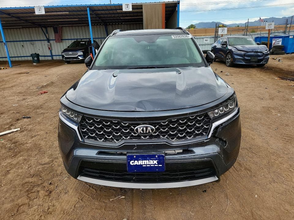 2021 KIA SORENTO S 5