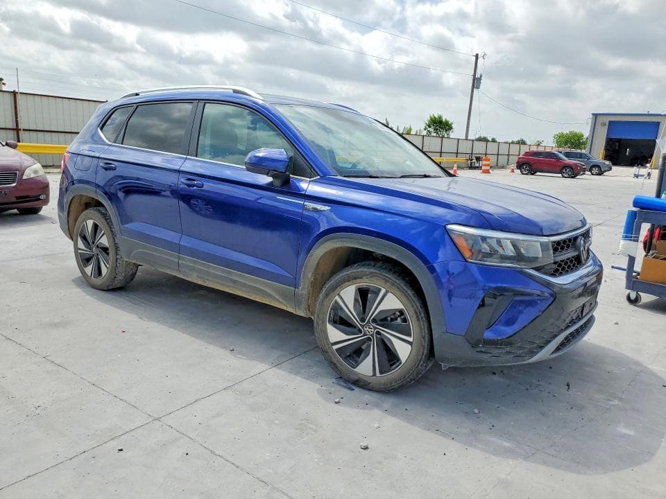 2024 VOLKSWAGEN TAOS SE 4