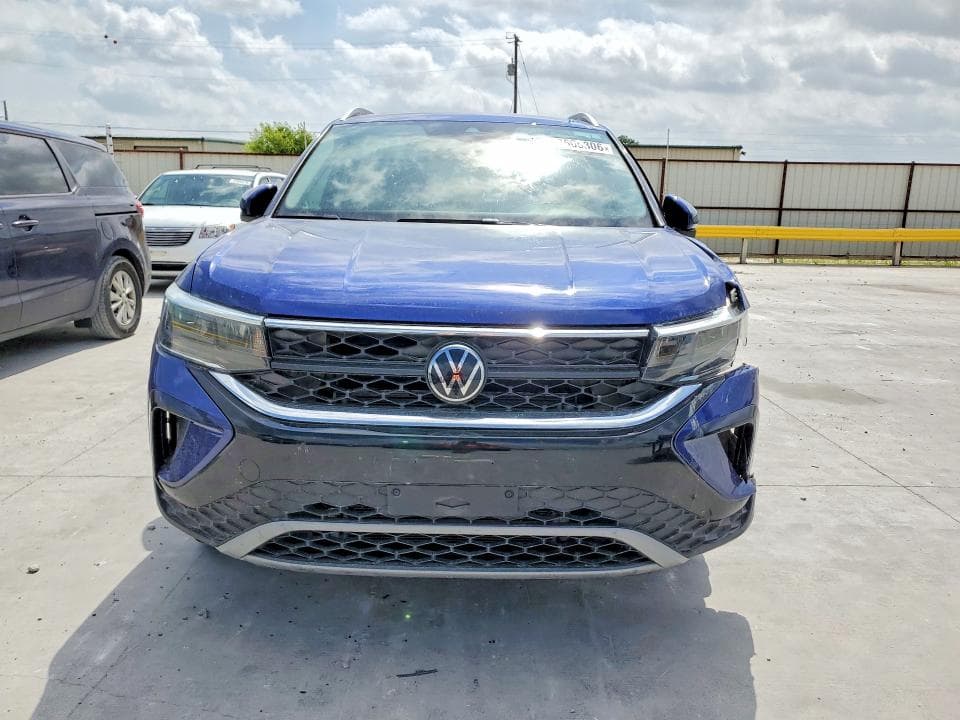 2024 VOLKSWAGEN TAOS SE 5