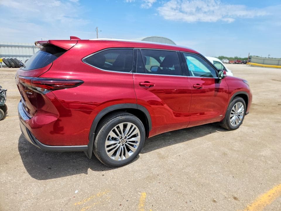 2026 TOYOTA HIGHLANDER HYBRID PLATINUM PLATINUM 3