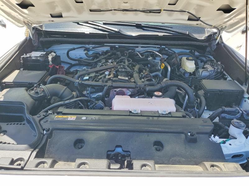 2025 TOYOTA 4RUNNER SR5 12