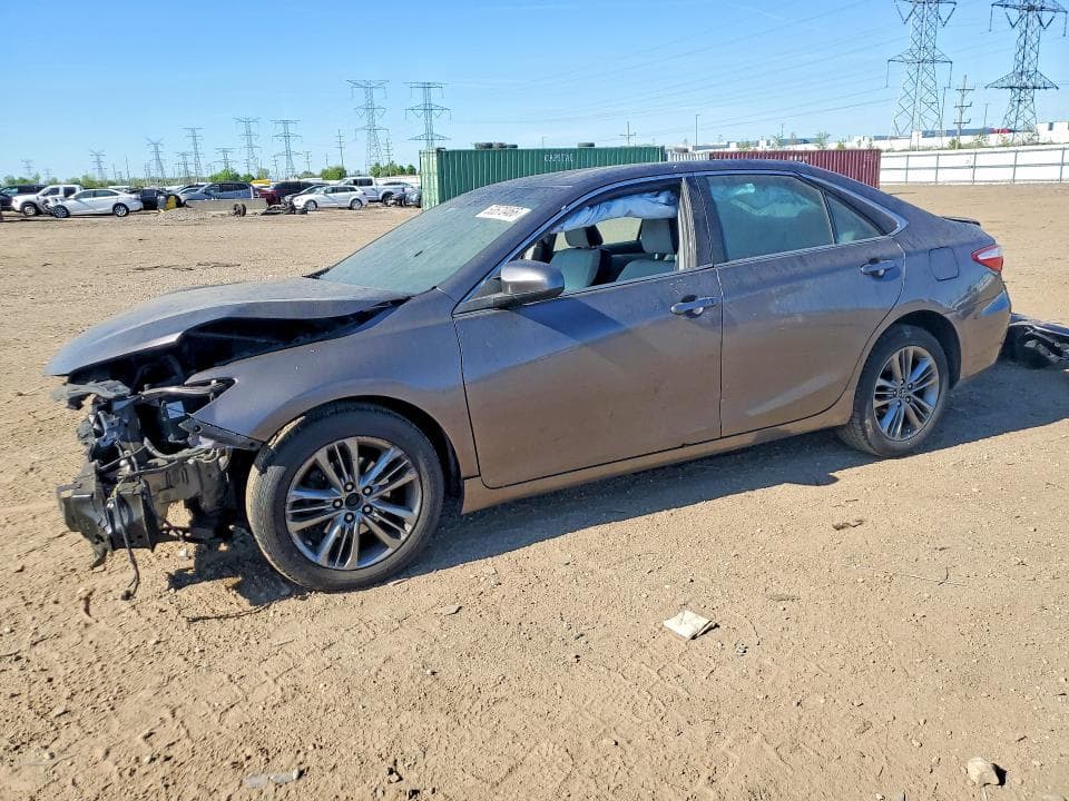 2017 TOYOTA CAMRY SE - 1